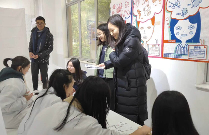 http://www.zcdmqni.cn/__local/E/15/F2/C6CF95A9D0178E285785842D2C7_327104DC_9467E.png